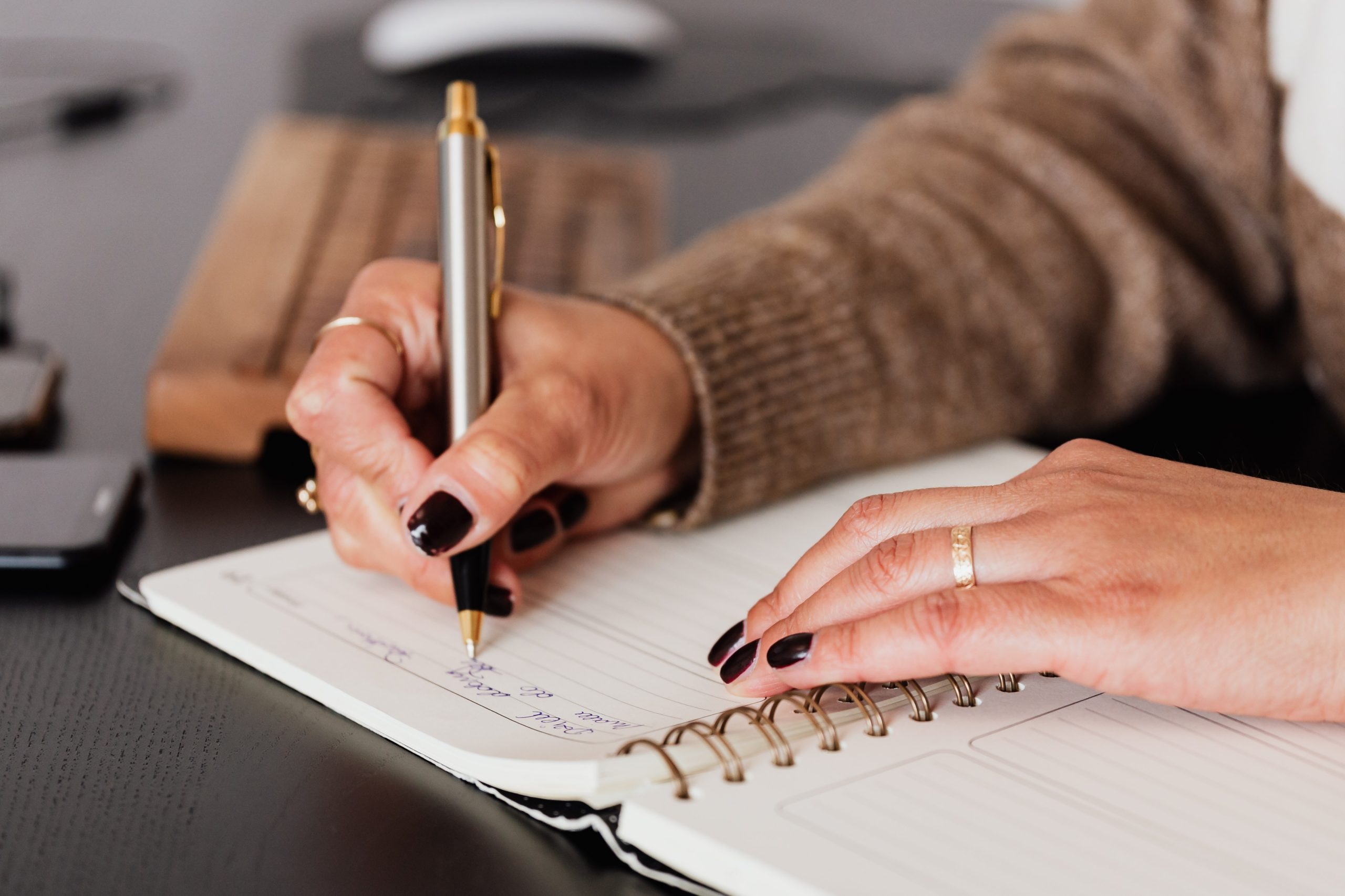 pexels-karolina-grabowska-4476376 coaching session plan